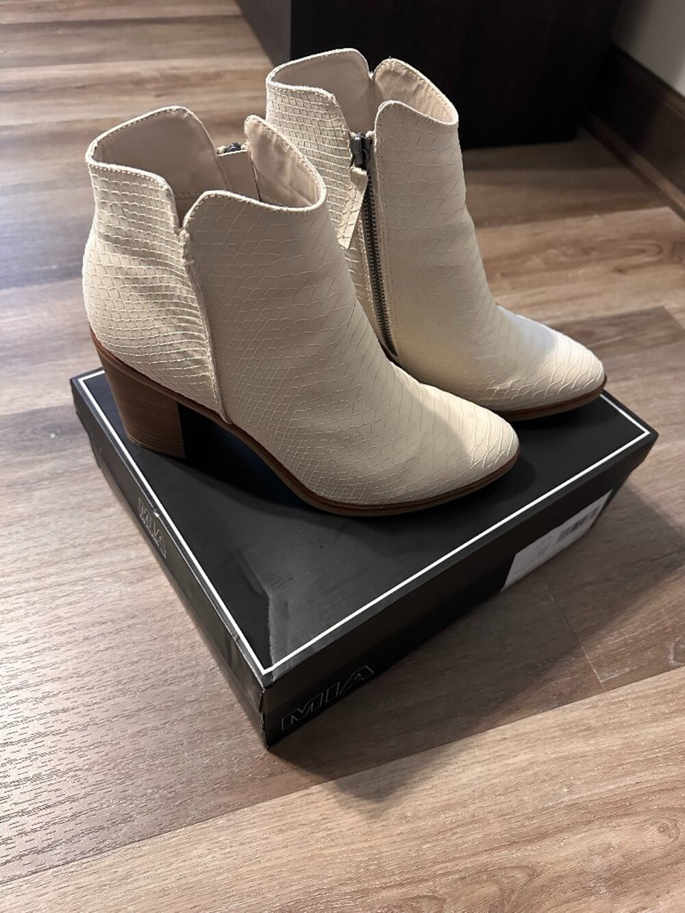 White Textured Block Heel Booties | MIA Patton IVR Pyth | Size 10